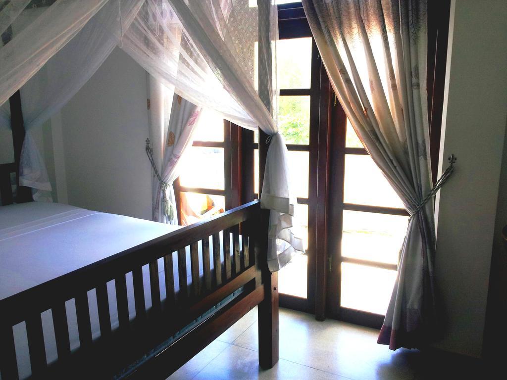 ウェリガマ Ceylon Surf Guest And Restaurant Bed & Breakfast 部屋 写真